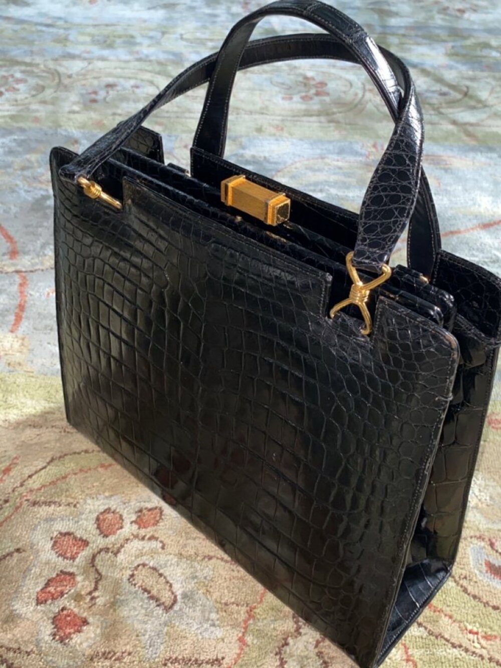 FINESSE LA MODEL: CROC BAG 1960's